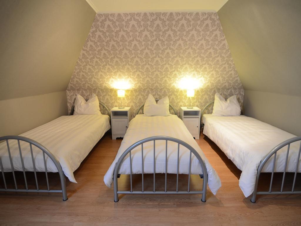 Charming Holiday Home In Zele Near The Forest Екстериор снимка